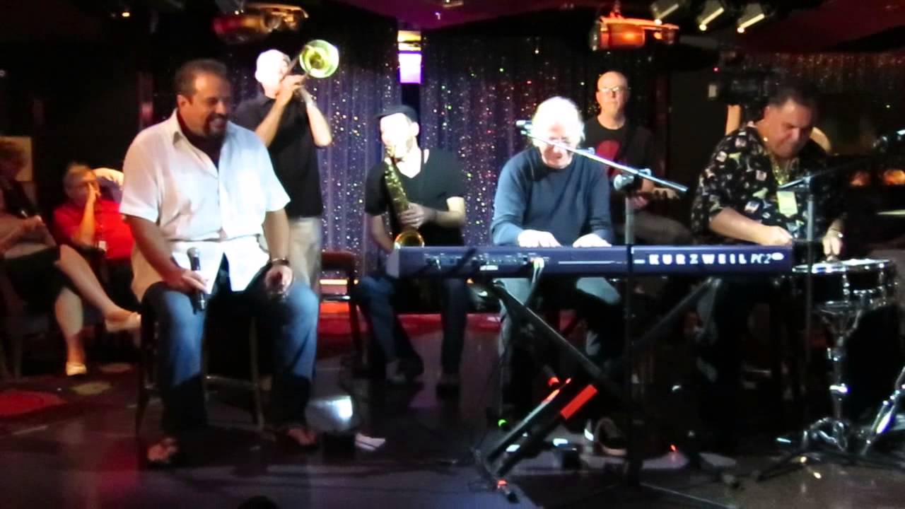 Red Young, Big Joe Maher & Raul Malo - The Bottle Let Me Down (Short Clip)