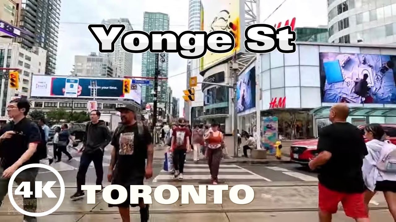 4K Downtown Toronto Summer Walk on a Rainy Thursday/Ambient City Sounds