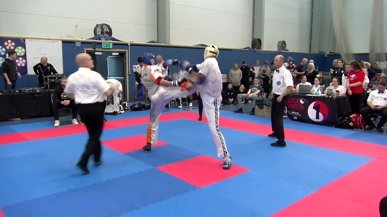 Conor McGlinchey v Sandro Peters Bristol Open 2022