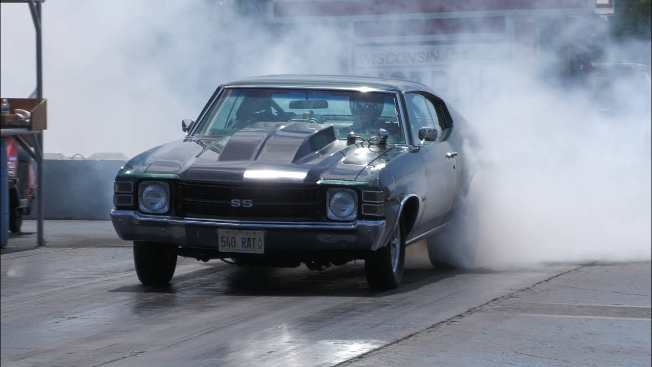 Chevelle SS 1971 года с двигателем 540 Big Block на дрэг-стрипе