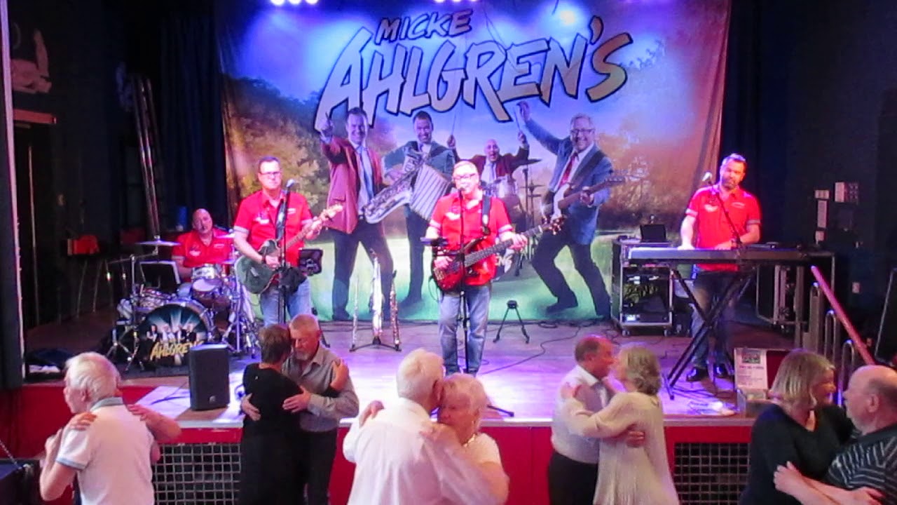 Micke Ahlgrens Alviks Kulturhus, Bromma 2