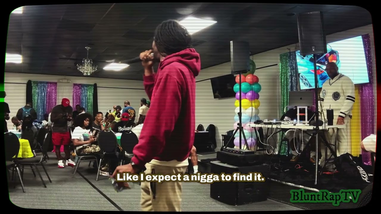 EsKi Performance at Buk show in Baltimore
