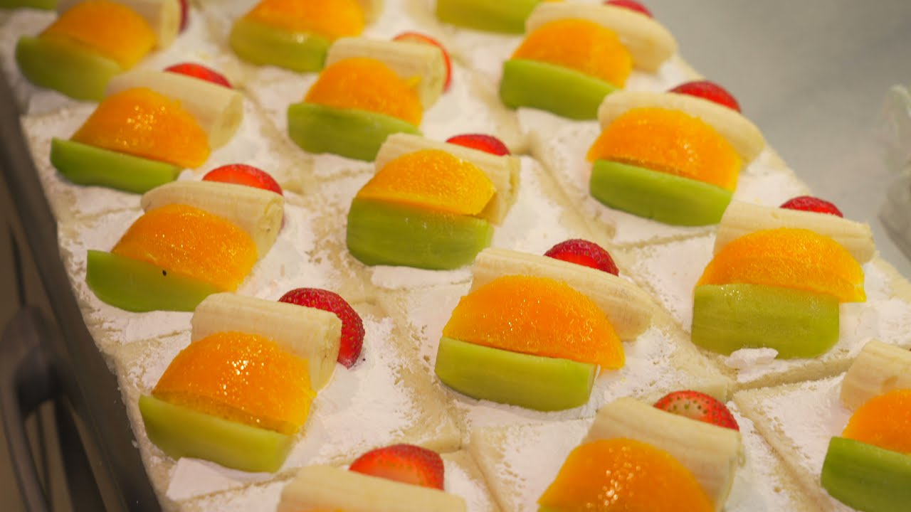 八百屋が作る至極のフルーツサンドが出来るまで密着！Be! FRUITS SANDWICH　東京駅 グランスタ　How to make a fruit sandwich