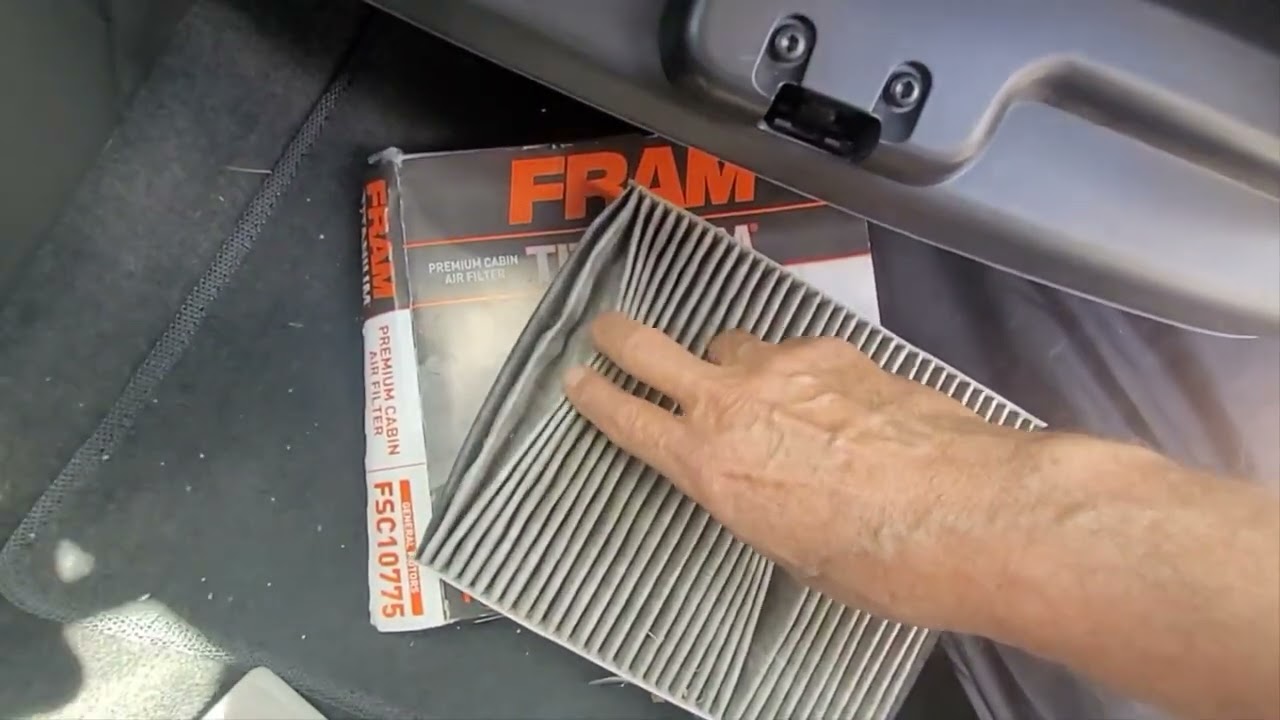Buick Encore cambio de el filtro de aire acondicionado de la cabina.