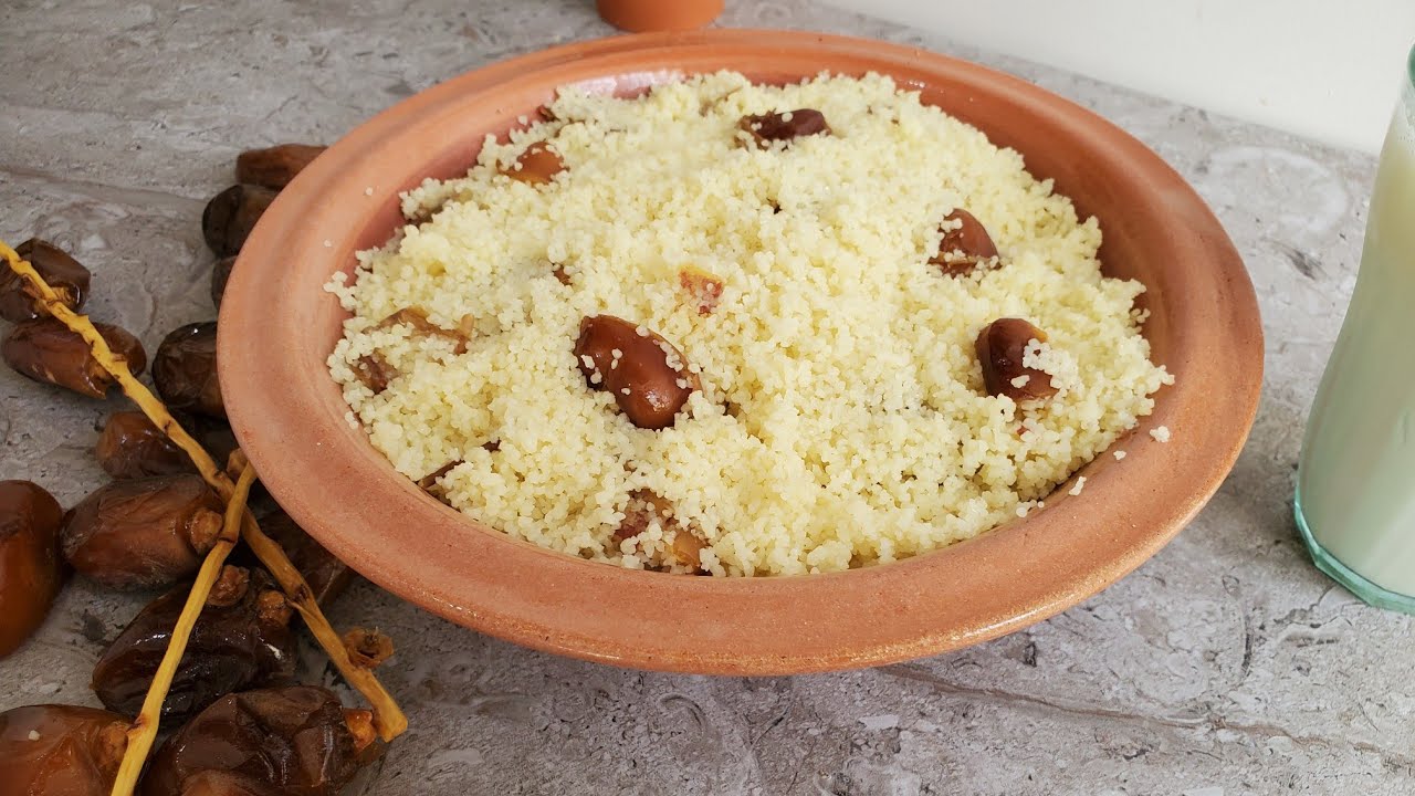 كسكس بالتمر ( مسفوف ) بطريقة سهلة