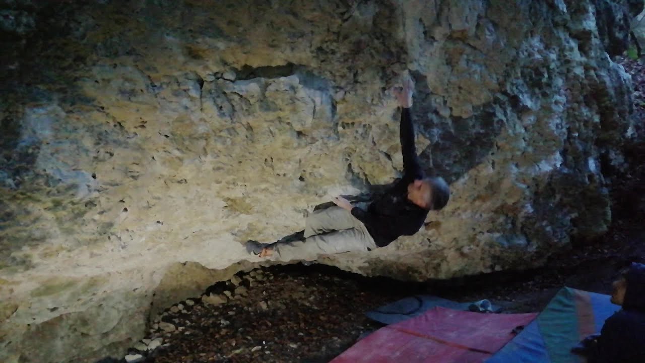 THC-Powermove fb 7c, Frankenjura Bouldering, Germany.