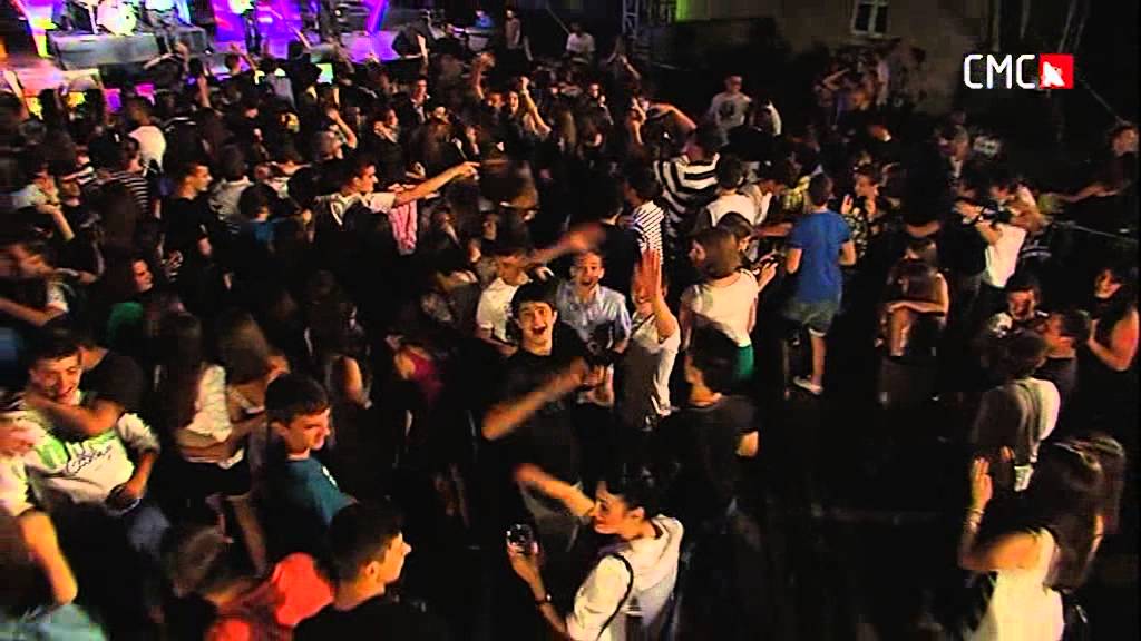 Mladen Grdović & Grupa ROMANTIC - NEKA NEKA NEK SE ZNA MIX- CMC Festival 2012. - LIVE █▬█ █ ▀█▀