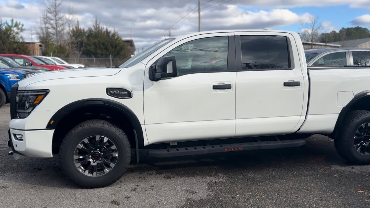 2024 Titan XD PRO-4X (RN104597)