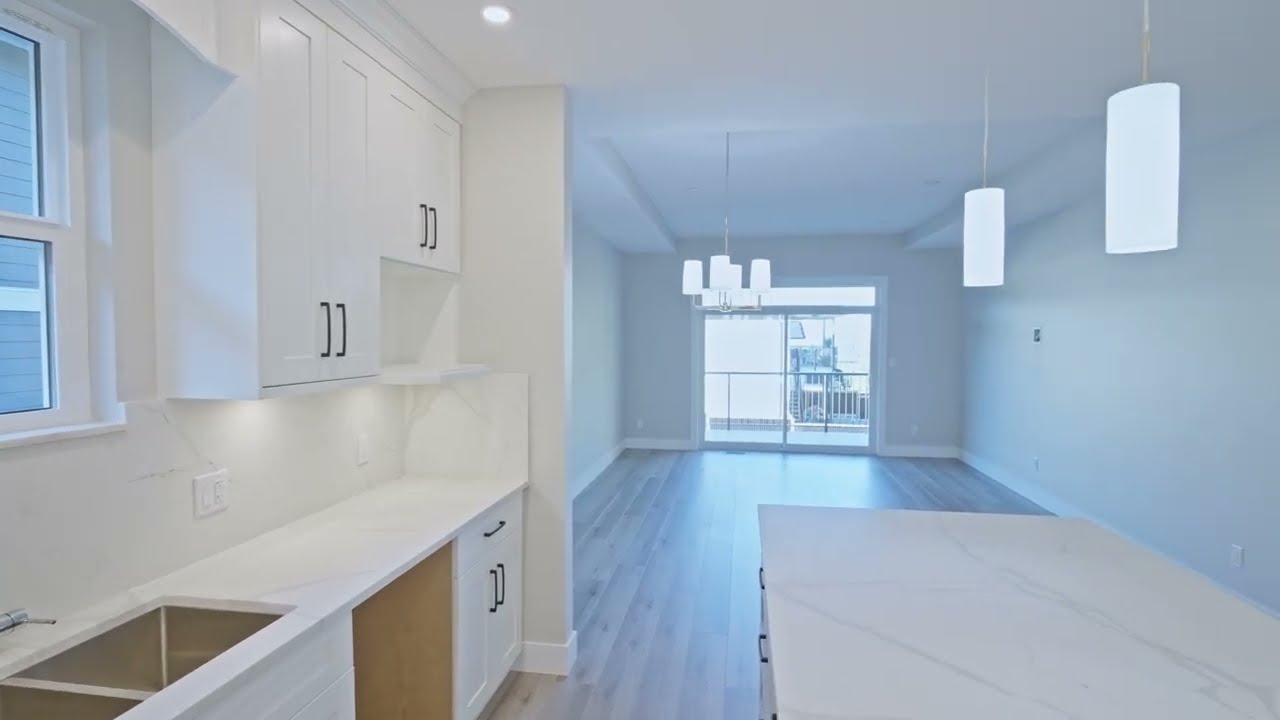 Feature video 669 Sanderson Rd, Ladysmith by John Surtees