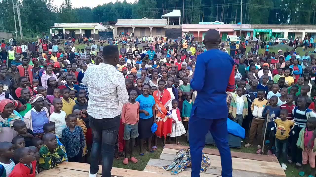 Kangwana and Ev douglas otiso Rora rora at masongo crusade nyaribari chache# amasabo