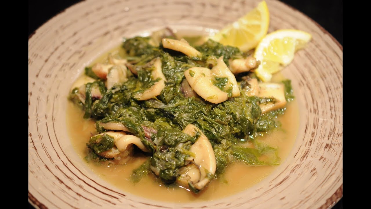 σουπιές με σπανάκι cuzinagias /how to cook cuttlefish with spinach/ recipe