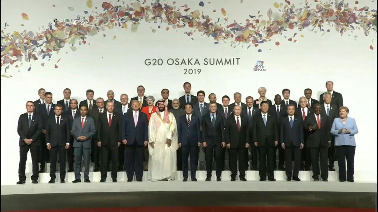 G20 leaders gather for family photo ahead of summit | AFP