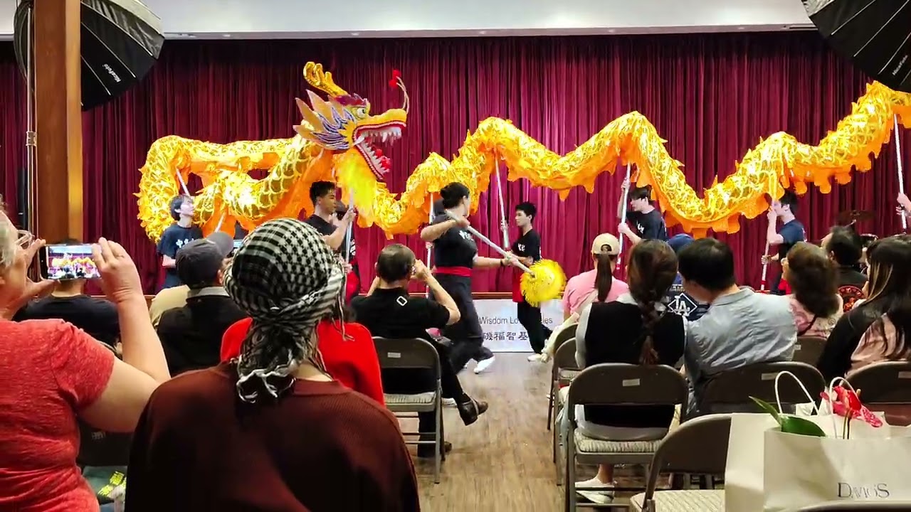 什麼都講(乜都噏) talk free：在外面達了達參觀福智園遊會：金龍贺歲。看後請點讚👍分享，這是對我的支持💪及鼓勵👏謝謝🙏🙏@2-8-2026