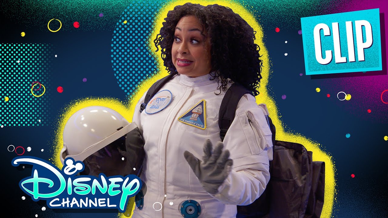 Raven Goes to Space 🚀 | Raven's Home | @disneychannelanimation