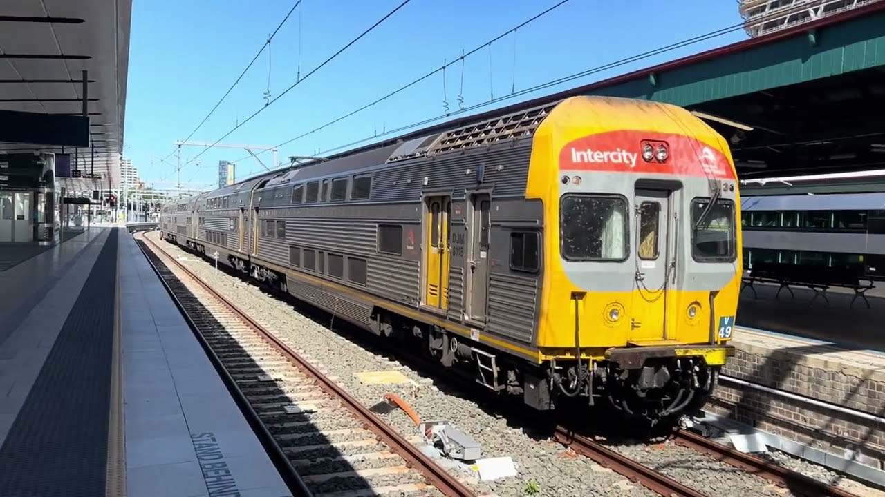 V49 Arriving into Central | SilverSetGunzel