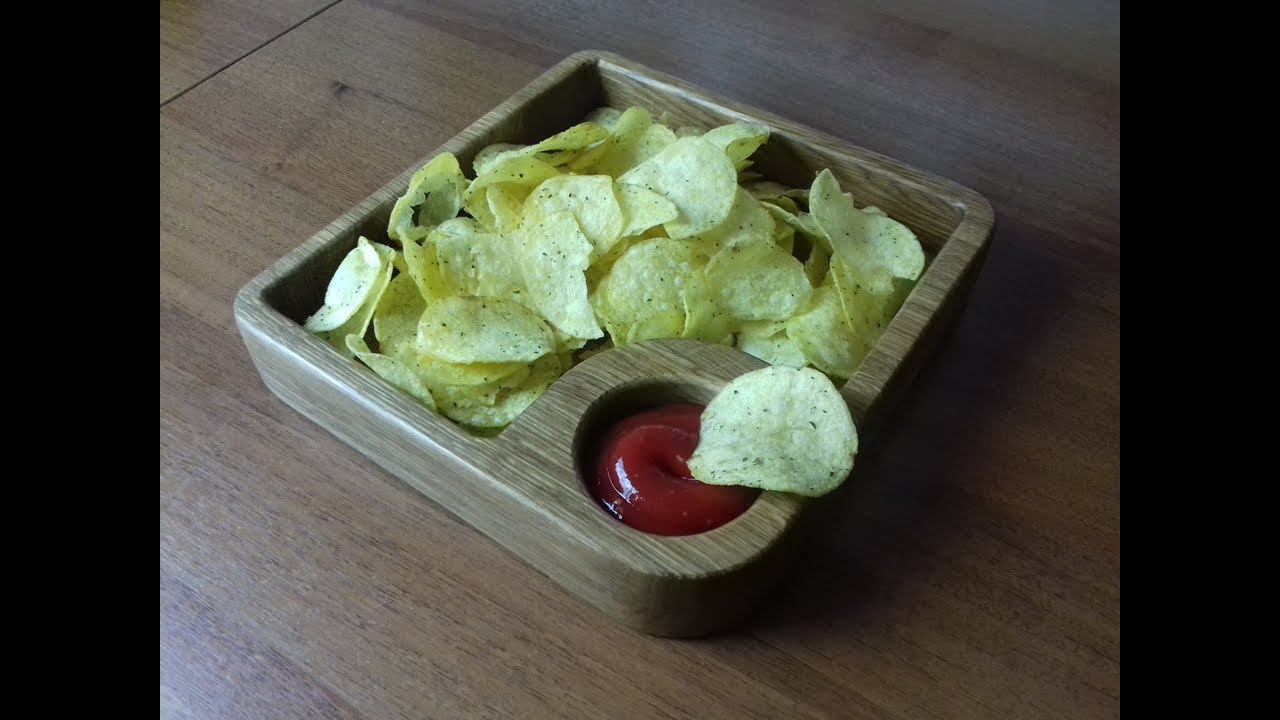 Тарелка из дерева/ Wood plate.
