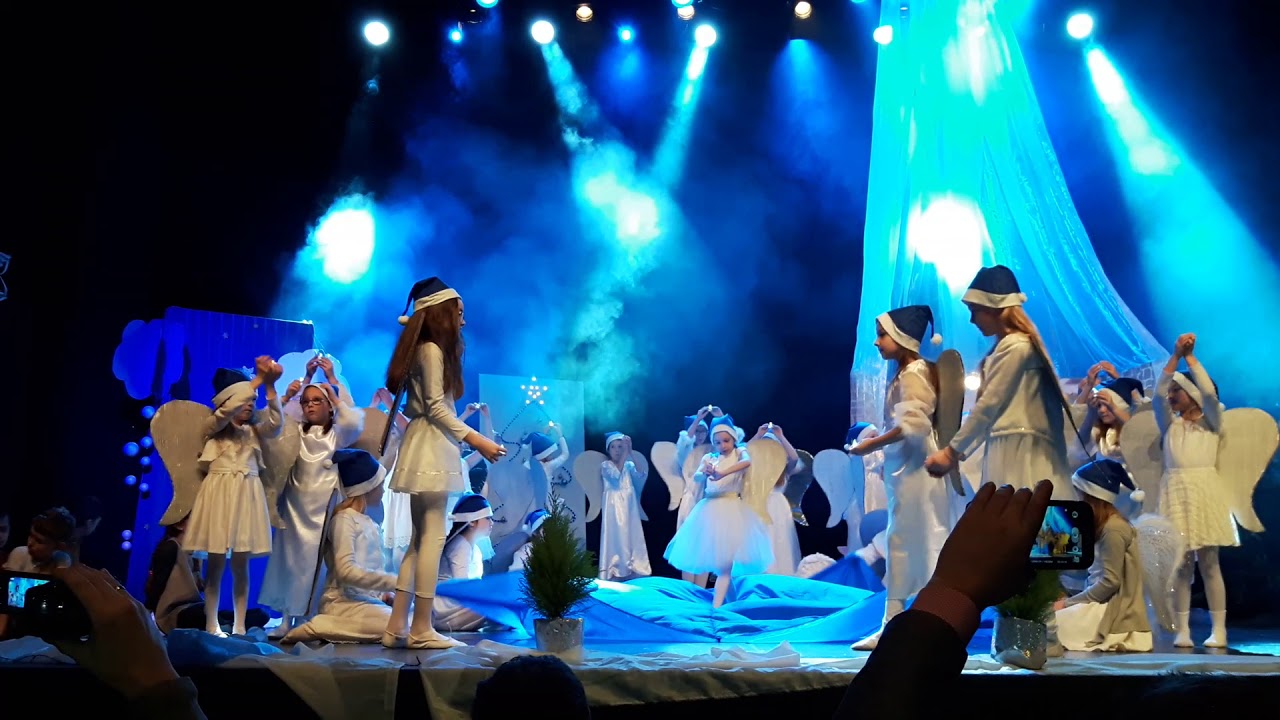 Przedstawienie Laureatów XIII Regionalnego przeglądu Jasełek w Kołobrzegu- Szkoła Podstawowa nr. 4