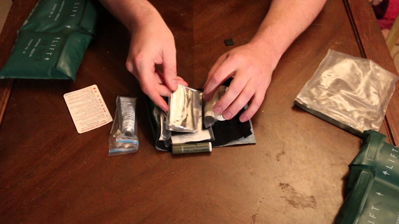 U.S. Navy Pilot survival kit. SRU-31/P