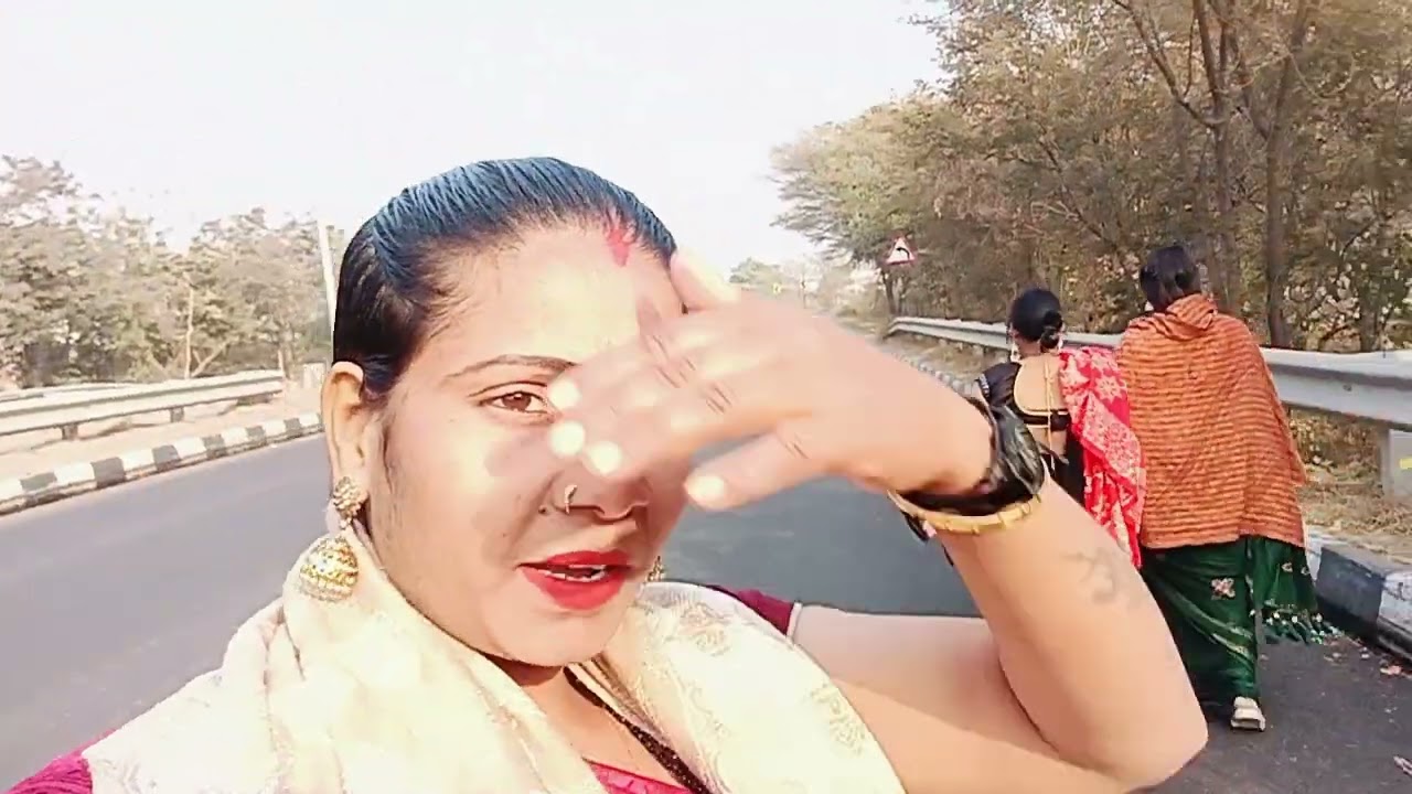 Ful baju mein dekhiae doston bahut behtarin video hai