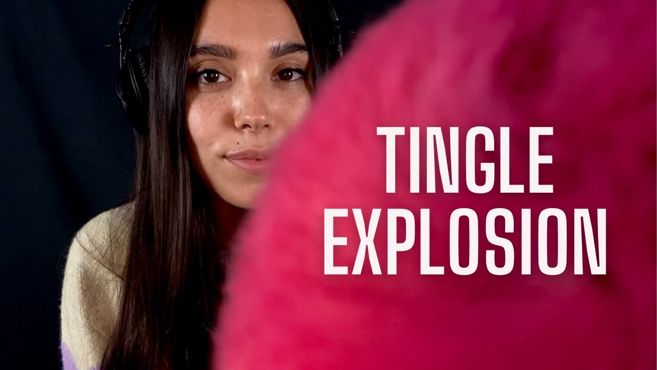 ASMR ITA | Il vostro trigger mix 😴 close-up whispering • hand movements • tongue clicking [pt. 1]