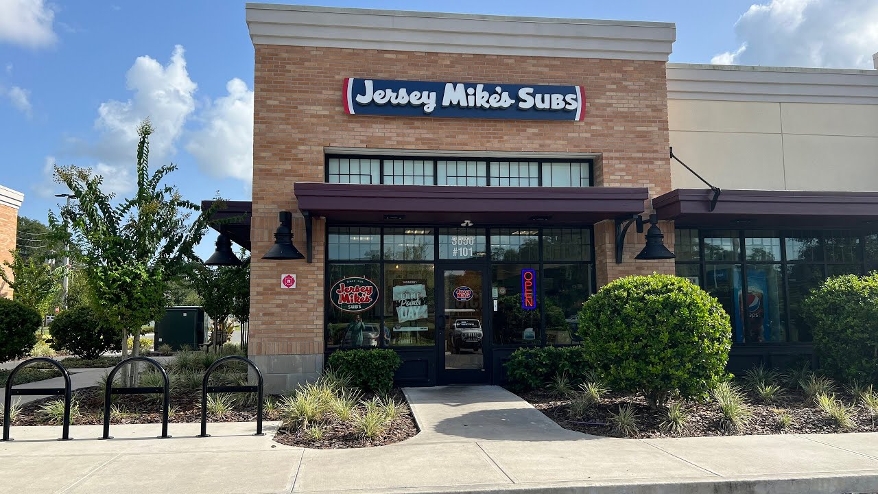 Eating at Jersey Mike's Subs in Apopka, Florida | Full Menu & Mobile Ordering | Tour of the Inside