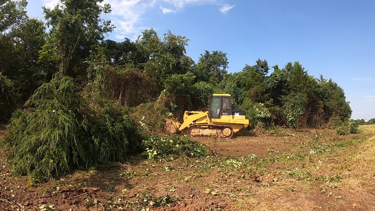 Clearing A Lot With The 953C And SK210!!