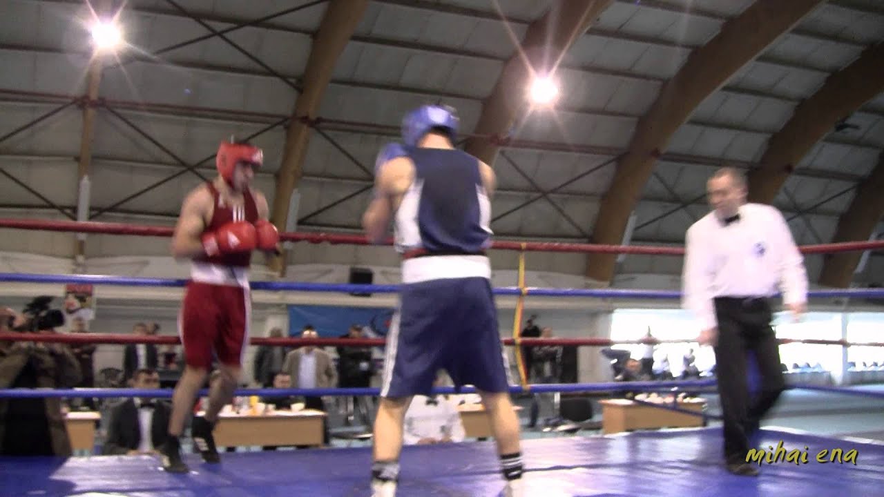 Cupa Romaniei la box - Bacau: 75 kg: Bogdan Juratoni (Dinamo) b.p. Cătălin Paraschiveanu (Bacău)