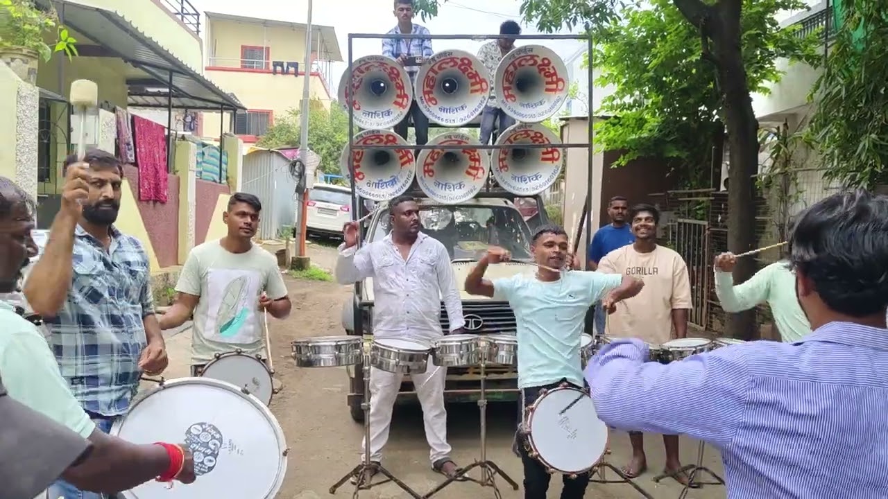 Mahalaxumi banjo group nashik sachin more 9960066513/8999377859