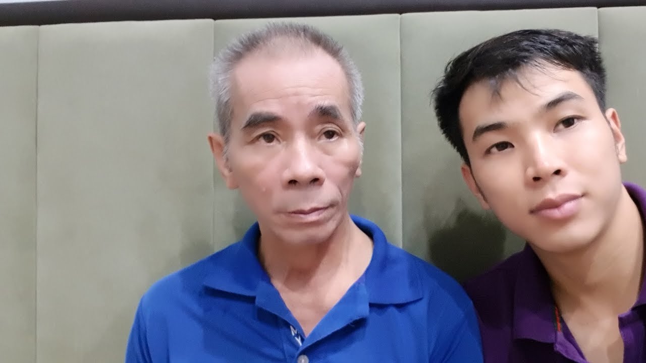 Bố Của Minh AQ L&agrave; Một Người Vĩ Đại