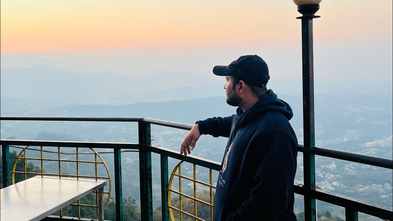 Hum chale Mussoorie ☃️🔥