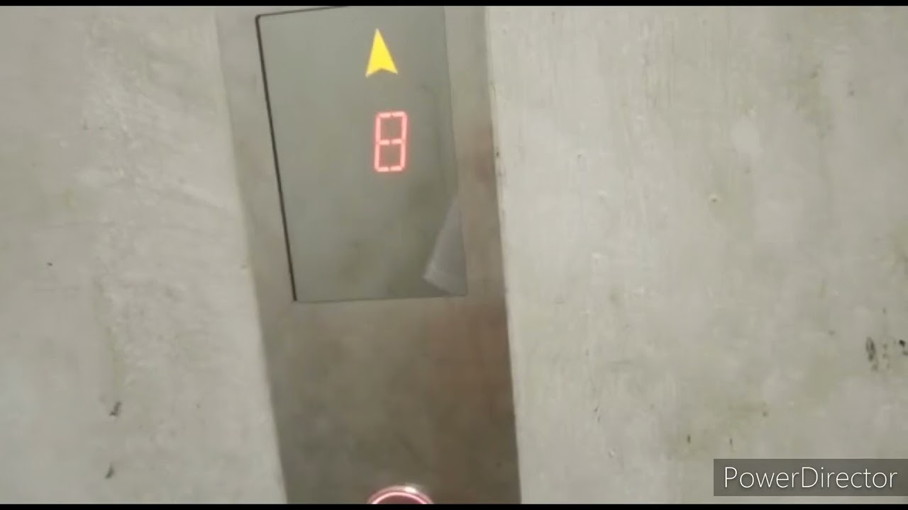 (From Shawnee Elevator Transport) Door epic fail Otis OH5000 Cargo lifts Left one at 1st avenue