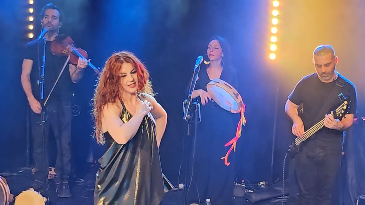 Canzoniere Grecanico Salentino - Beddhu Stanotte & Pizzica di San Vito - danza Silvia Perrone -#monk