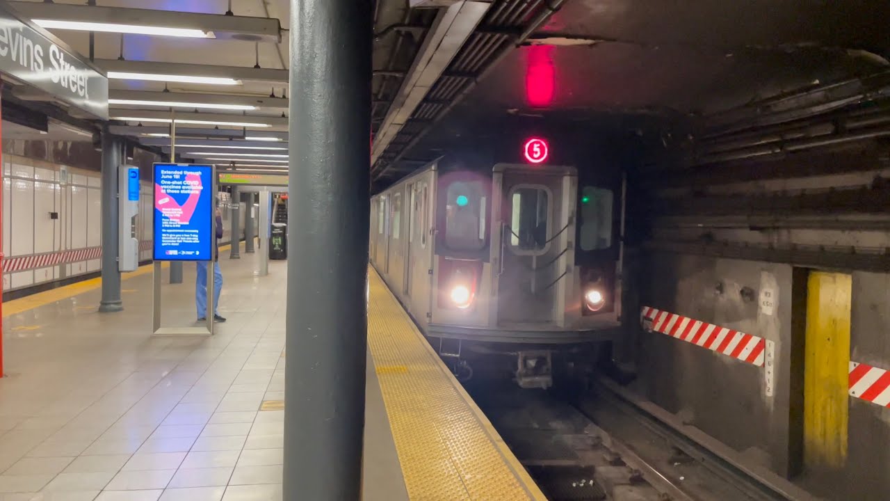 IRT Eastern Parkway Line: R142/R142A Manhattan bound 4, 5 Local Trains at Nevins Street