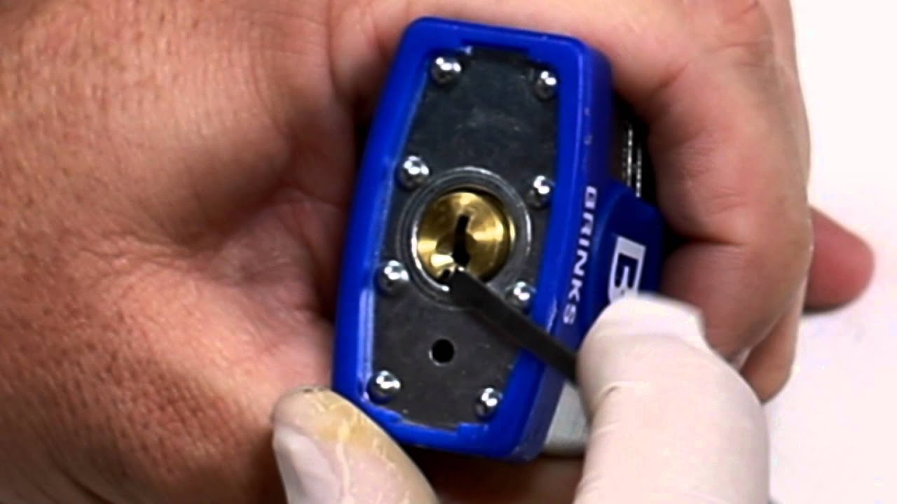 (7) Lock Picking: Brinks