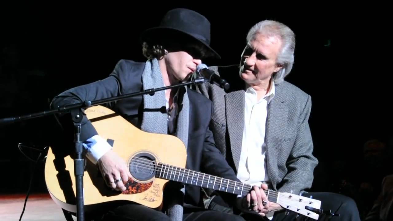 Michael Grimm, Bill Medley, and Tyrig Johnson singing Christmas songs