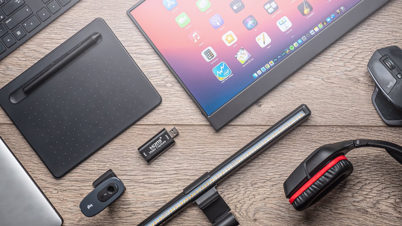 8 Accessori da SMARTWORKING - Come migliorare la scrivania!