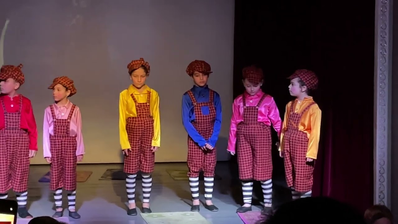 Snow white and 7 dwarfs