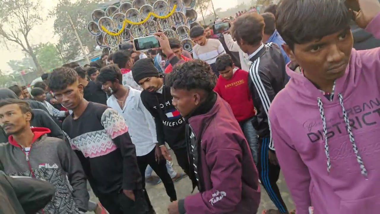 সুরবানী মাইক যখন রোড সফরে আসে গোপালপুর 