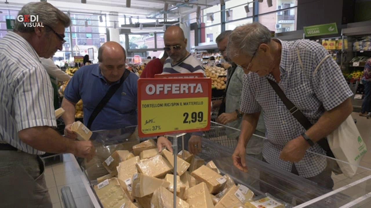 Apre l'Eurospar di via Nonantolana ed è corsa all'affare