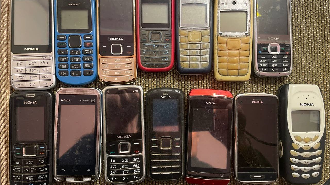 Кнопочний світ розпродаж телефонів Nokia ч.1