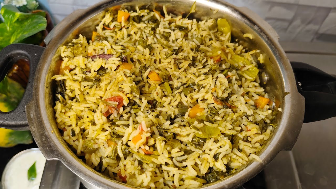 మన ఆరోగ్యాన్ని మరింత పెంచే ఆకుకూర పులావ్ 😋//Aku kura Pulao//leafly pulao in Telugu/healthy lunch box