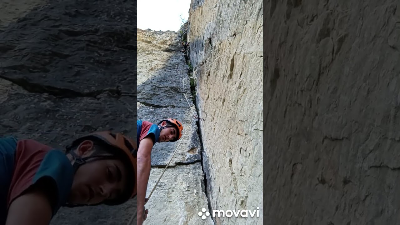 Via Nino Marchi alla Pietra di Bismantova: secondo tiro 6b: Tiro di continuità in strapiombo