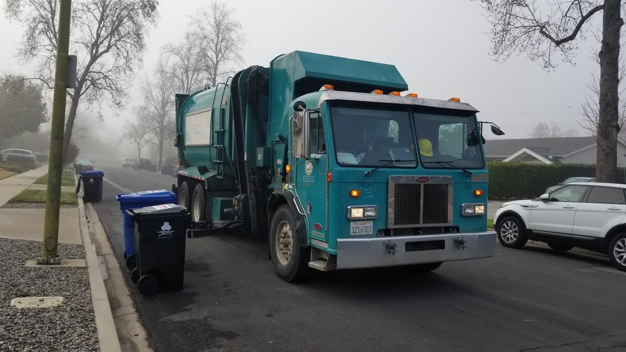 L.A. Sanitation - Diesel Pete/320 Amrep Hardox Garbage Truck on Trash