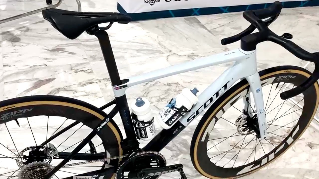 Tom Pidcock's New Scott Addict RC Race Bike