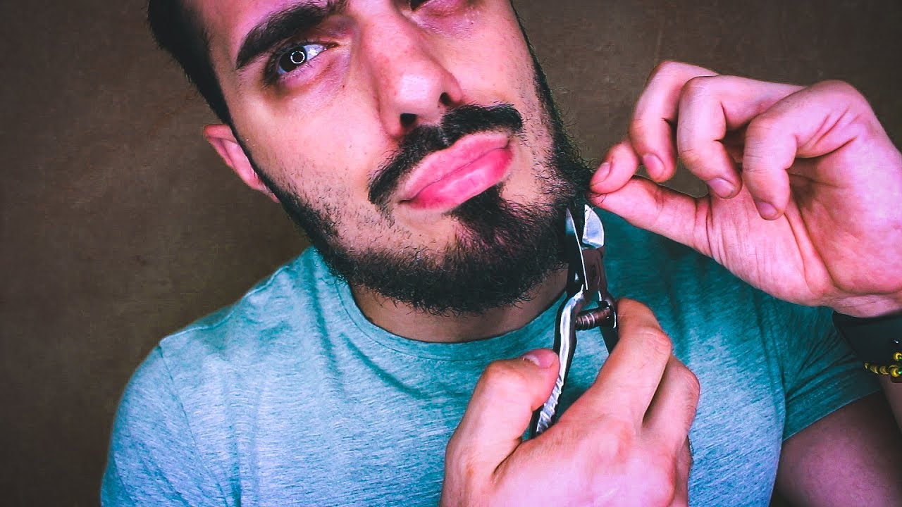 ASMR BEARD 🧔🏻 Scratching and Brushing (BINAURAL)