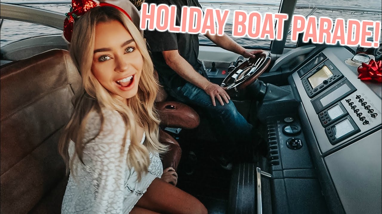 holiday boat parade on a yacht! vlogmas day 19!