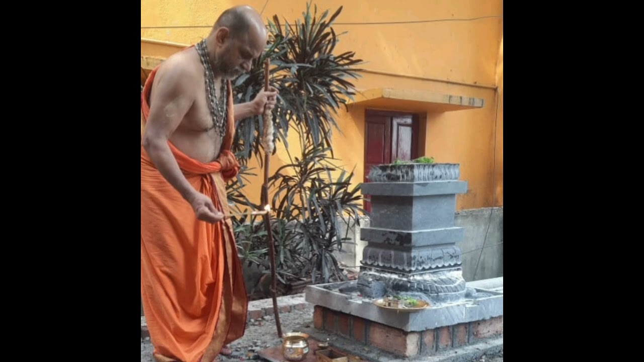 Vijayeendra teertharu of Puthige matha