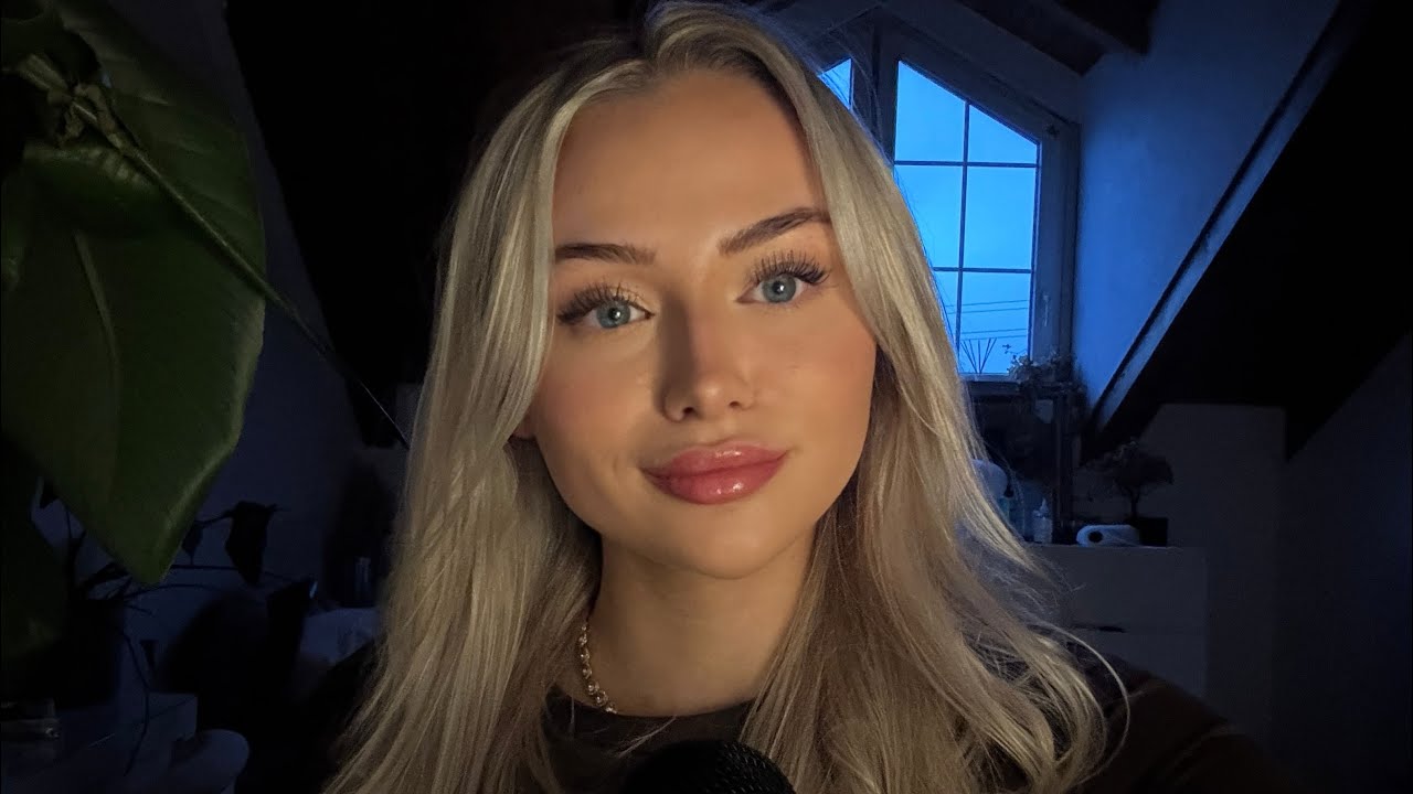 ASMR Soft Whispers (tapping, trigger words,…)