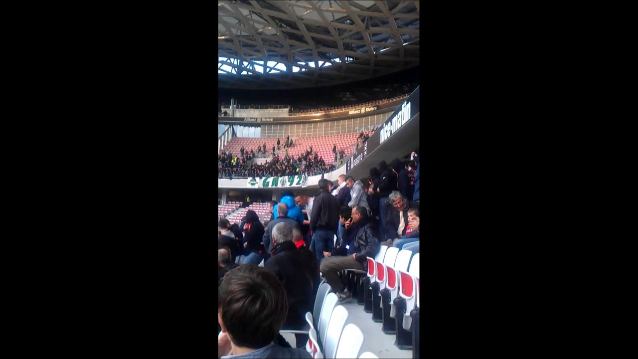 Nice-Saint Etienne: La honte dans les tribunes !