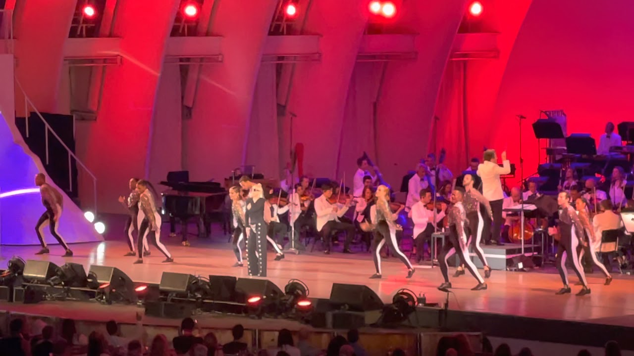 CHRISTINA AGUILERA - DIRRTY - LIVE AT THE HOLLYWOOD BOWL